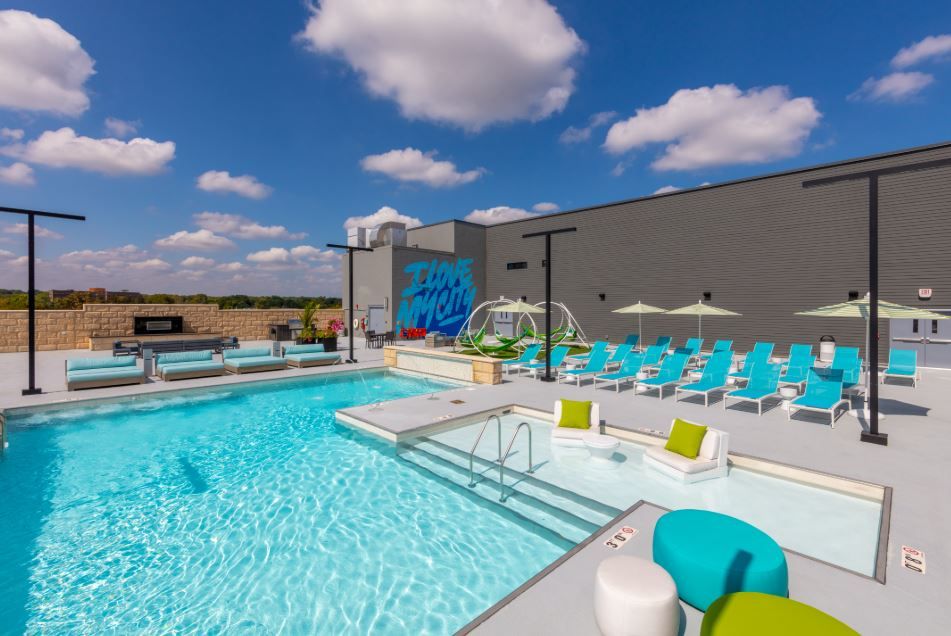 City pool.JPG