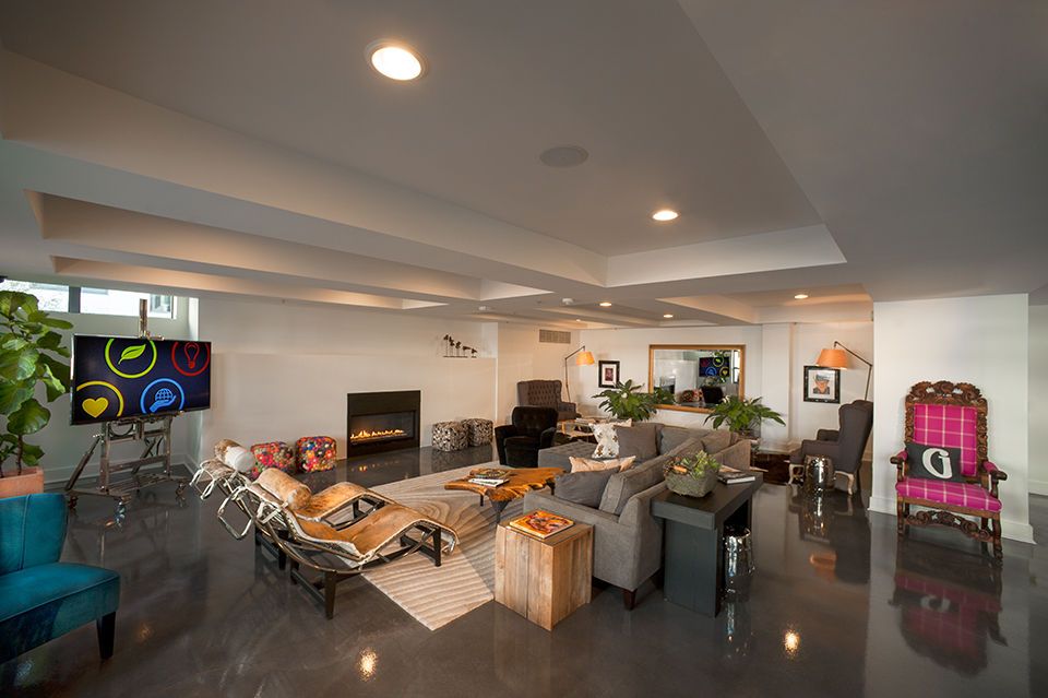 11-r600_goodale_common_area_2