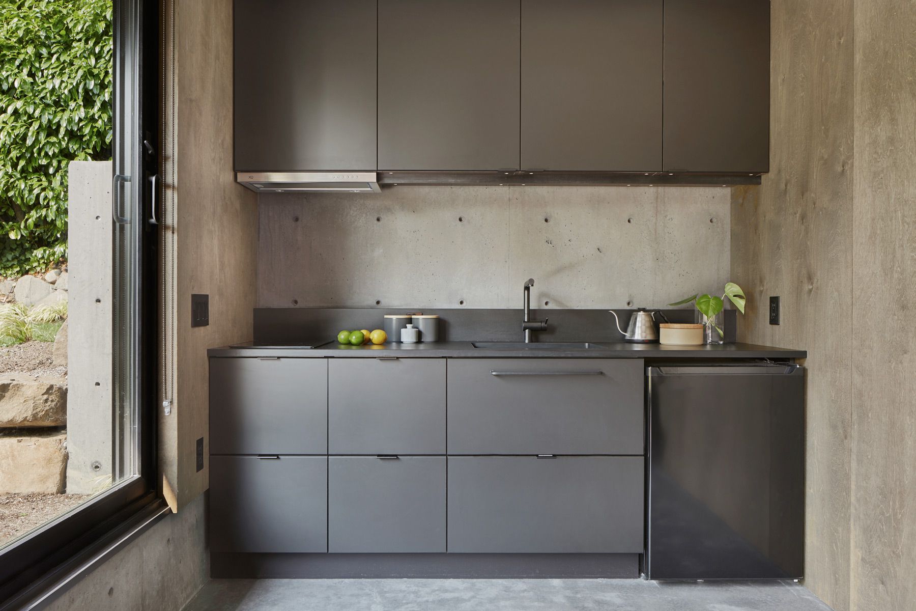 modern kitchen, backsplash, concrete, plywood, design