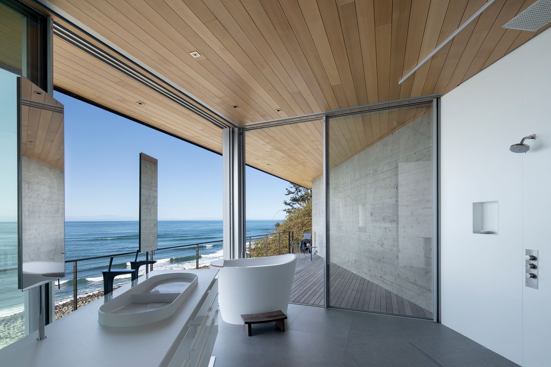modern coastal bathroom