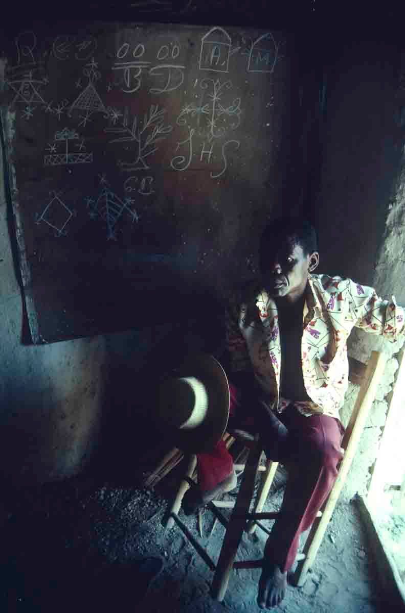 1r20100625_haiti_leow_84_0037