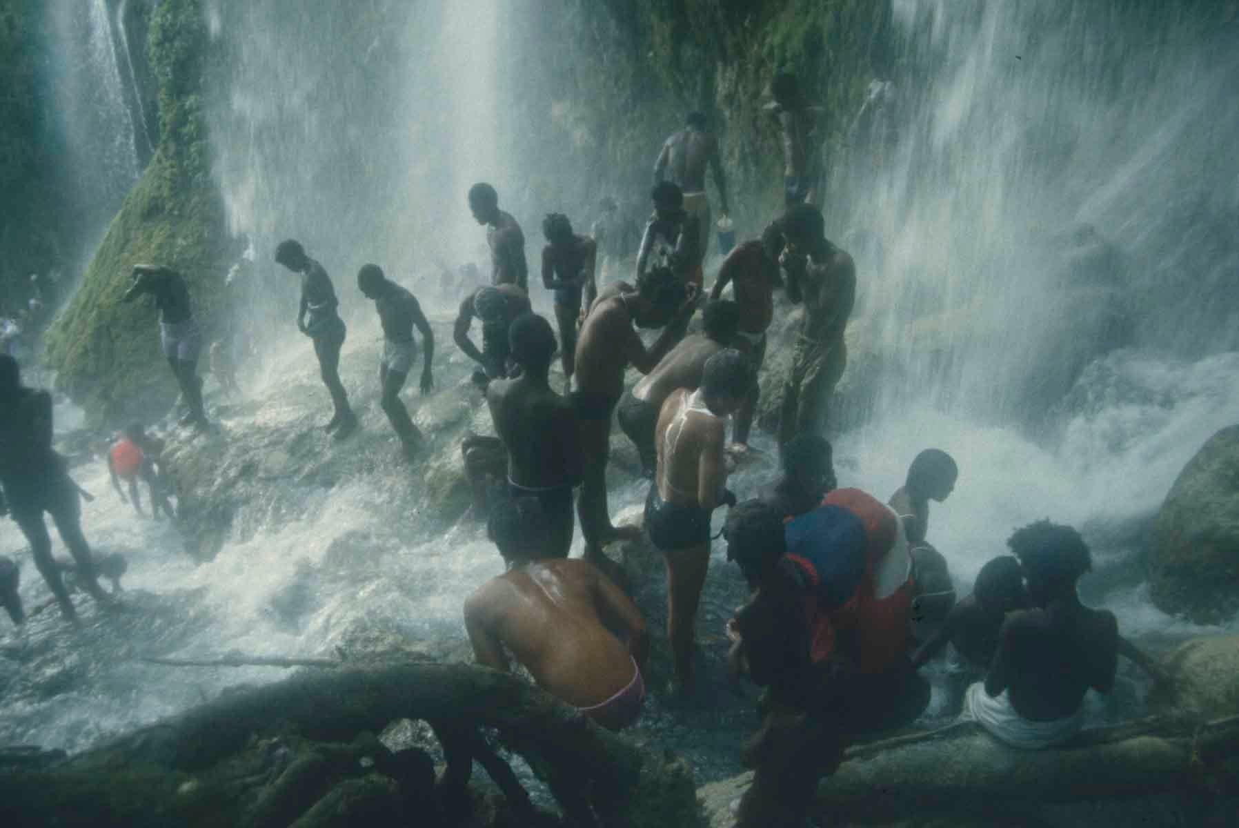 1r20100625_20100625_haiti_wtrfallsd_82_84_0409