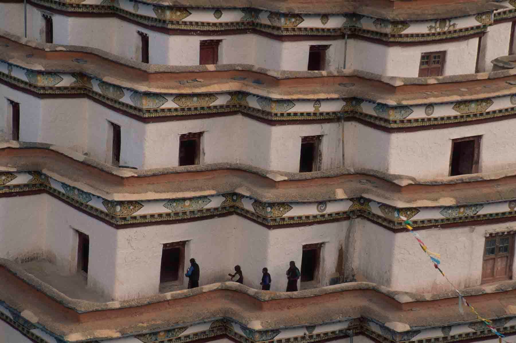 1r20100616_20100616_tibet_lasha_leow_96_0068