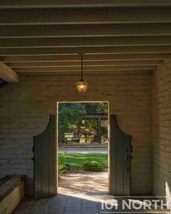 Traditional 02-49.jpg