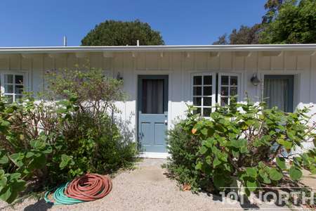Beach House 15-66.jpg