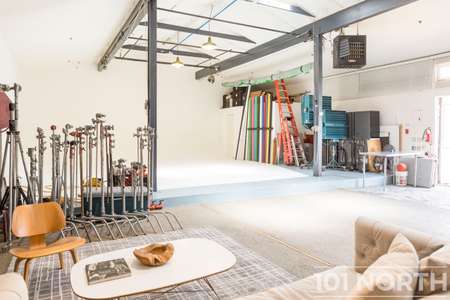 Studio 01-2.jpg