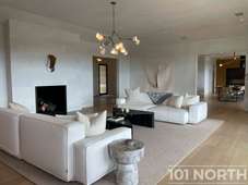 Contemporary 02-144.jpg