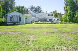 Americana 16-200.jpg