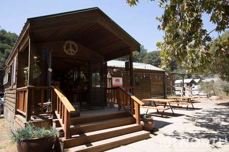 Cabin 02-52.jpg