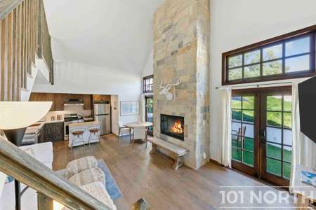 Contemporary 43-82.jpg