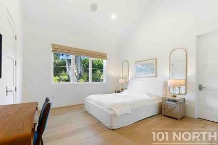 Contemporary 43-32.jpg