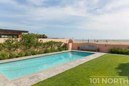 Beach House 17-54.jpg