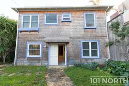 Beach House 08-36.jpg