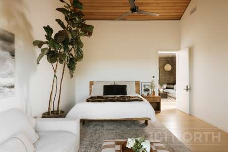 Contemporary 44-38.jpg