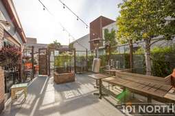 Restaurant 08-28.jpg