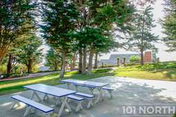 Beach House 19-47.jpg