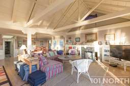 Beach House 08-17.jpg