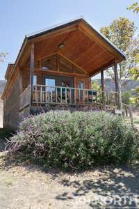 Cabin 02-46.jpg