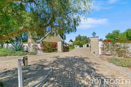 Contemporary 43-3.jpg