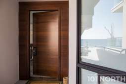 Beach House 04-18.jpg