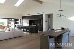 Contemporary 26-216.jpg