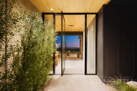 Contemporary 44-13.jpg