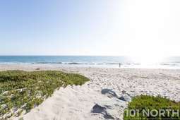 Beach House 13-43.jpg