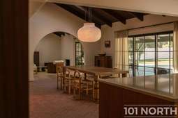 Contemporary 36-11.jpg