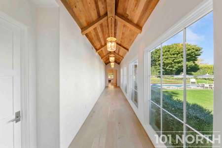 Contemporary 43-35.jpg