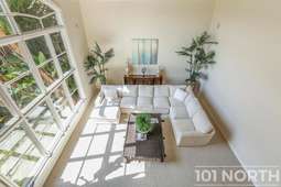 Contemporary 17-37.jpg