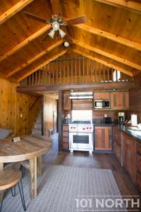 Cabin 02-22.jpg