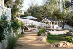 Farmhouse 13-100.jpg