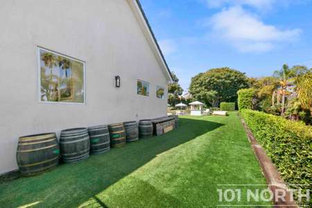 Contemporary 43-55.jpg