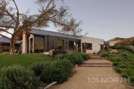 Contemporary 44-22.jpg