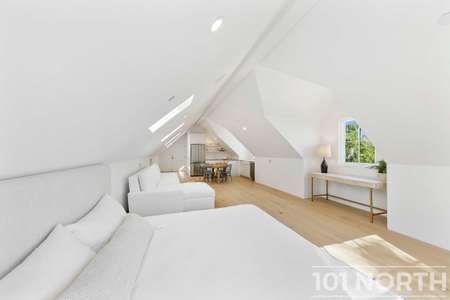 Contemporary 43-76.jpg