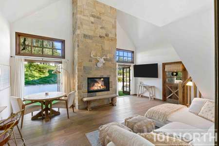 Contemporary 43-86.jpg