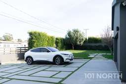 Contemporary 26-259.jpg