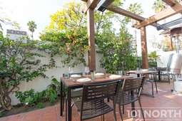 Restaurant 07-29.jpg