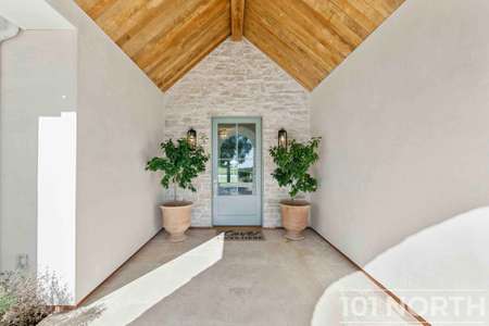 Contemporary 43-6.jpg