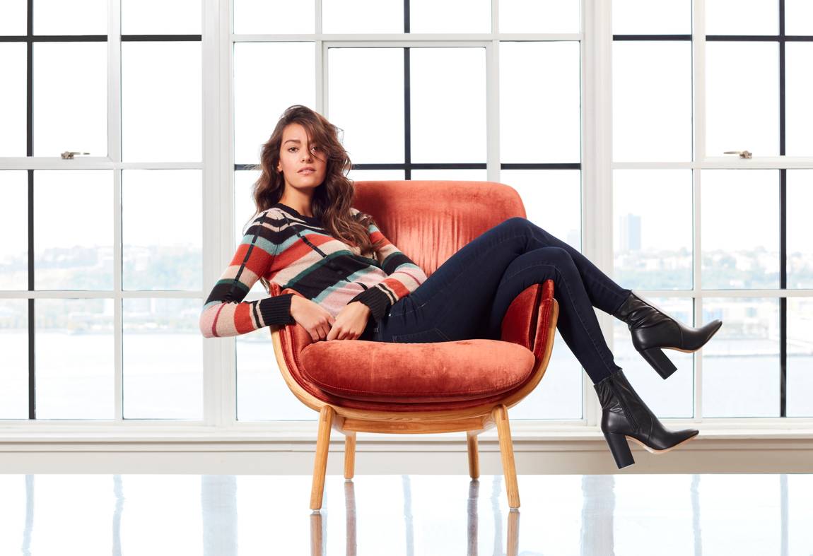 Courtney_Chair copy.jpg