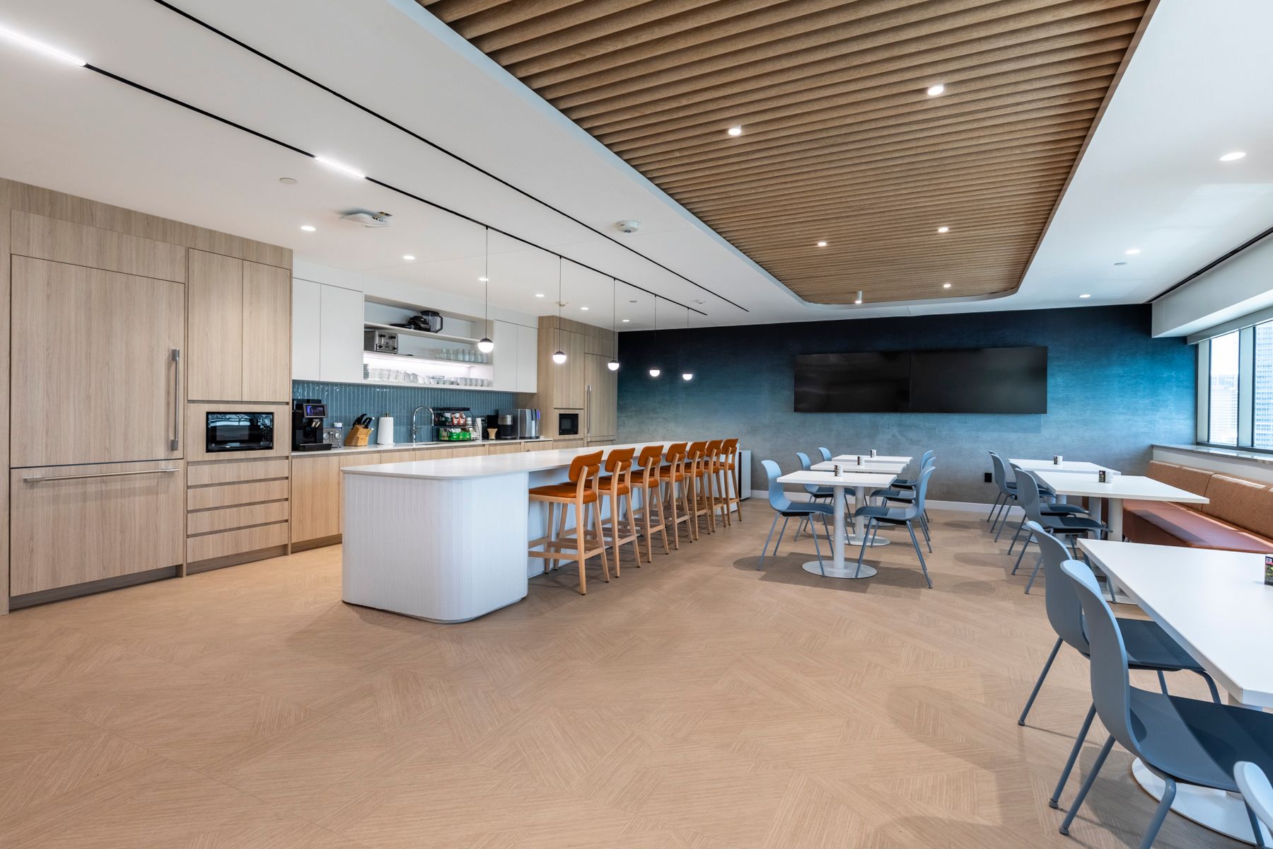 Kluger Kaplan Modern Café and Break Area