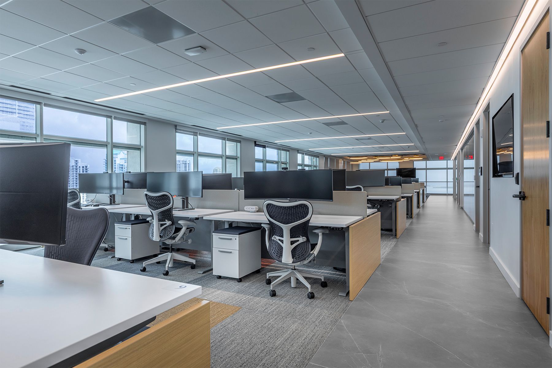 MS Reinsurance Miami Open Office Workspace