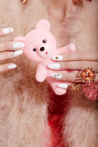 heart-nails-manicure-pink-bear.jpg