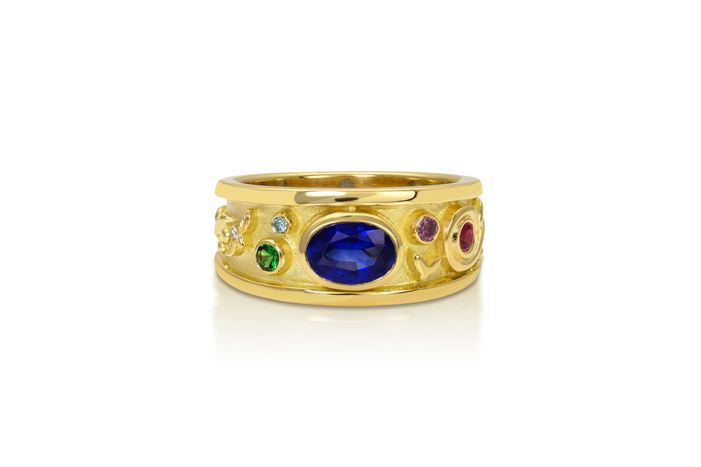 18k yellow gold, blue sapphire, ruby, tsavorite, diamond TAPERED PASSION SAPPHIRE RING