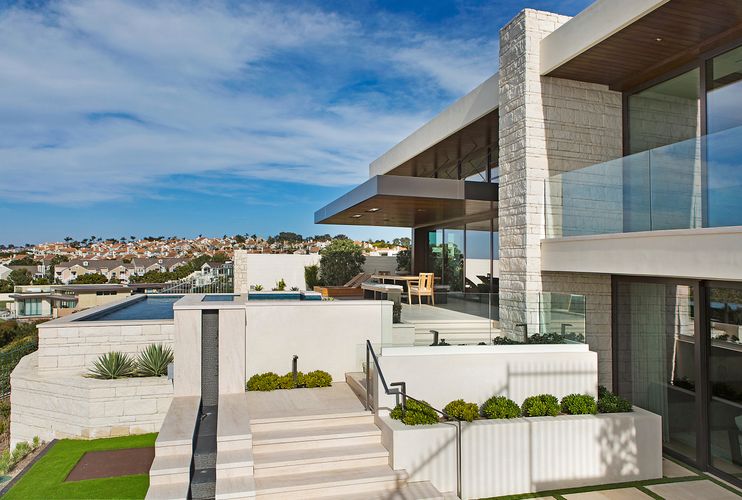 15 Shoreline-70F.jpg