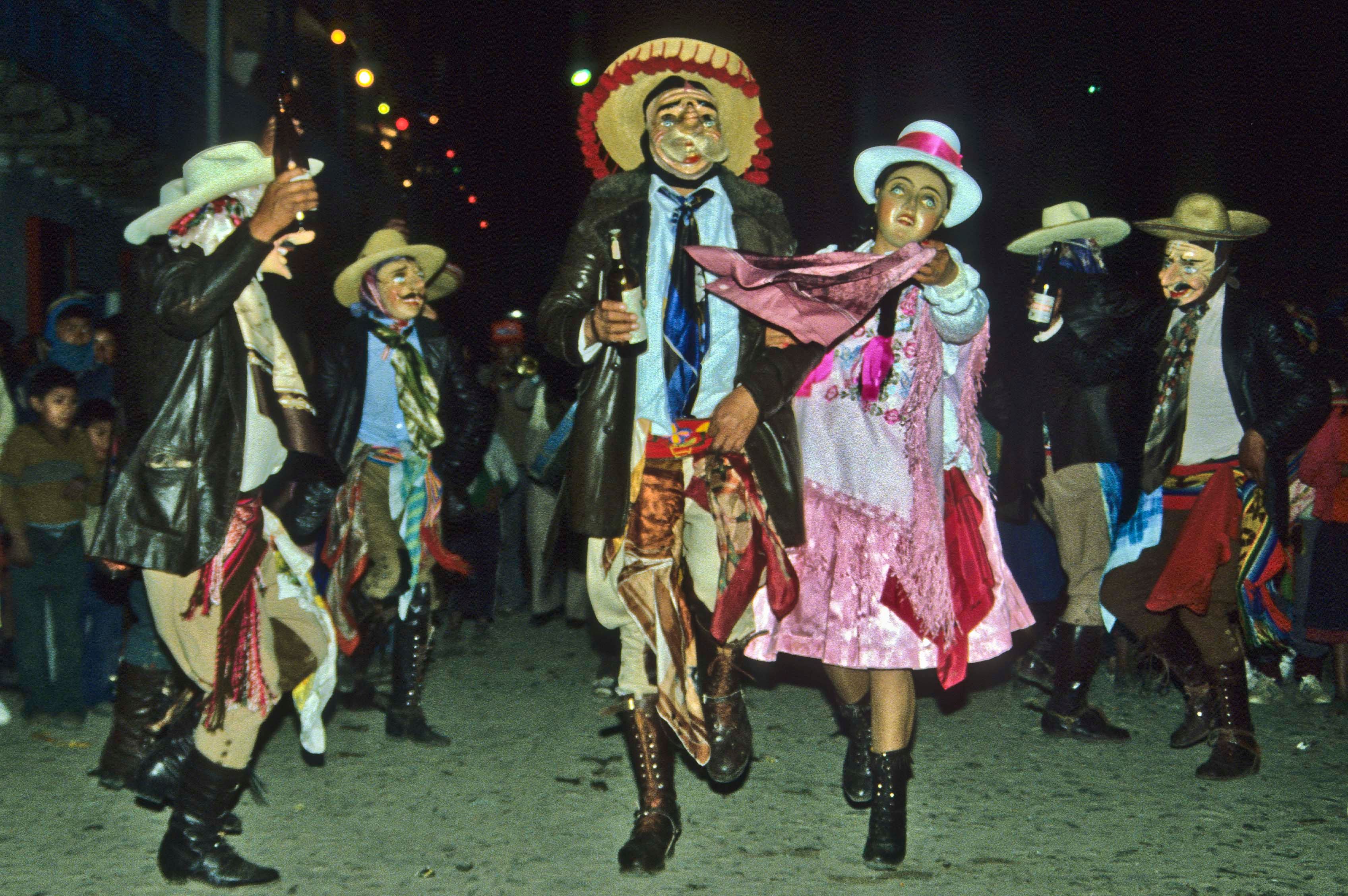Dancers,, Paukartanpu, Peru