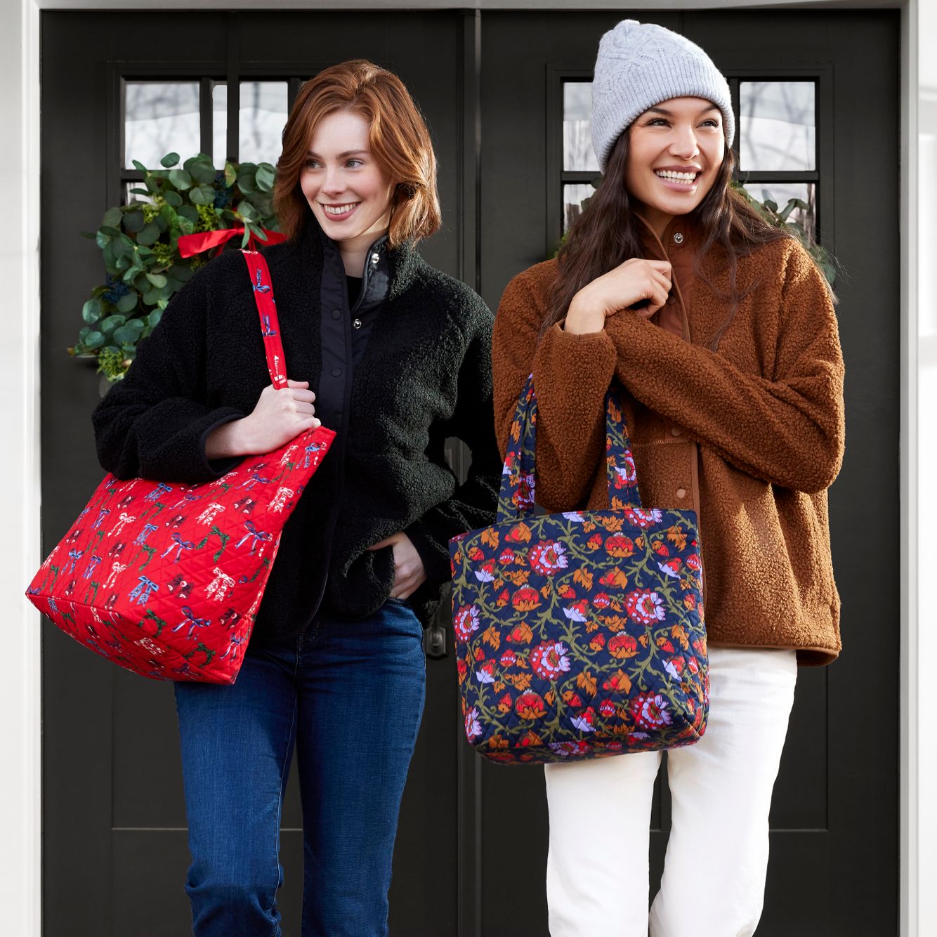 101524_Winter_-VeraBradley-_Holiday_Travel_3_0339.jpg