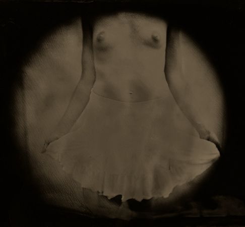 sarah's  little  white  skirt