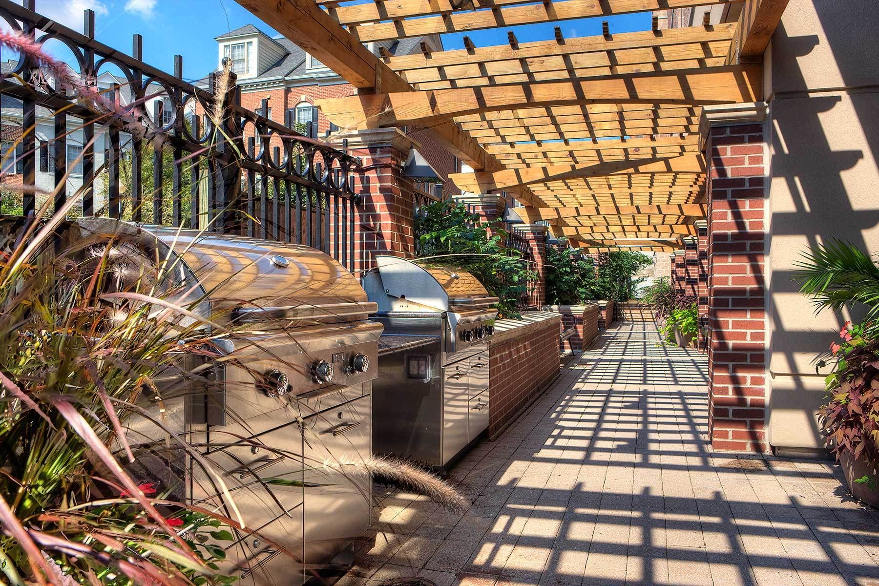 Portico / Washington, DC