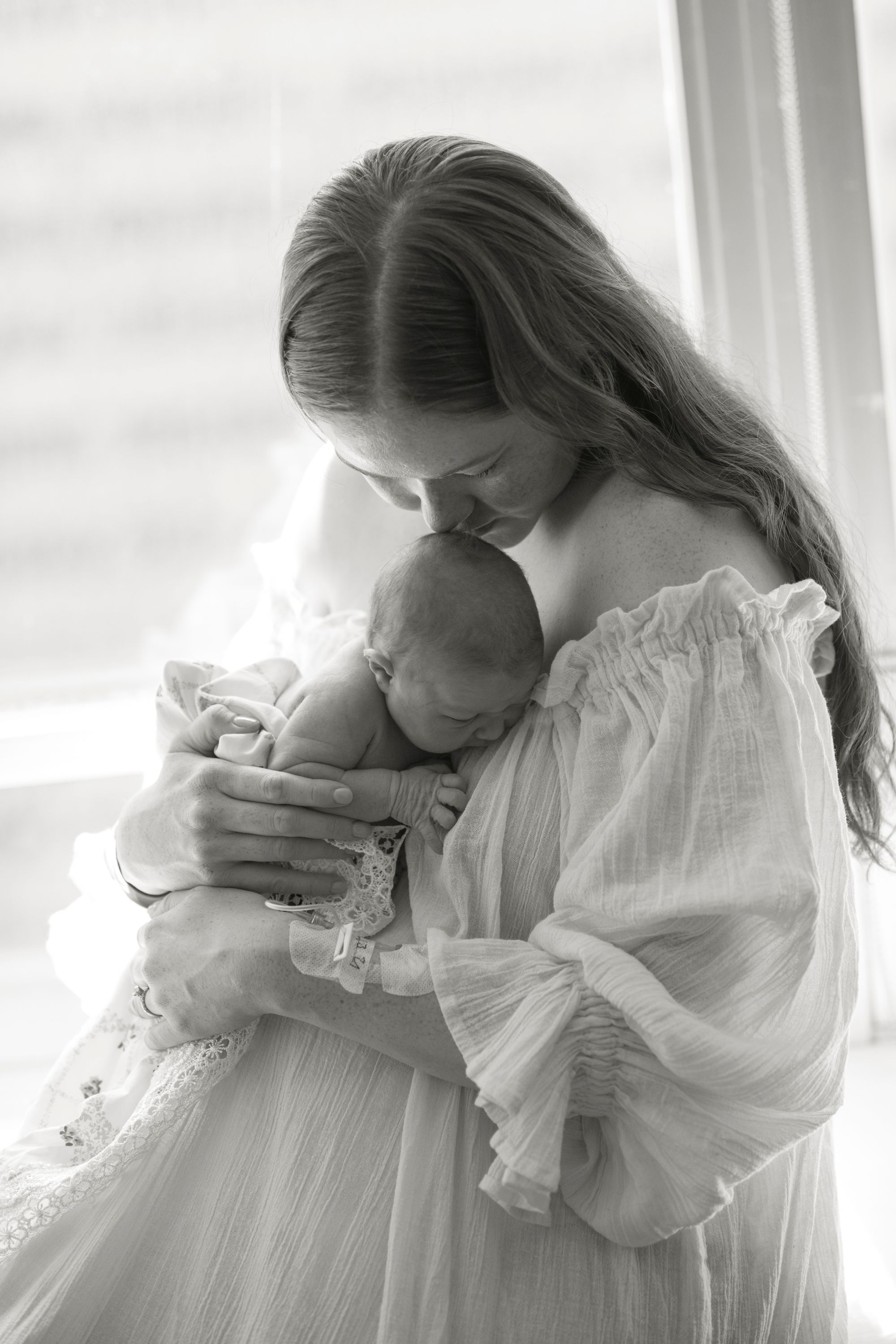 025_027_26LM_slideshow_0752RachelDennisMatildaHosp21SLS_9110 copy copy.jpg